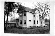 621 CORNER ST, a Queen Anne house, built in Lodi, Wisconsin in .