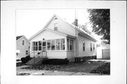 814 W FRANKLIN 814 W FRANKLIN, a Front Gabled house, built in Portage, Wisconsin in .