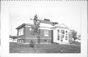 505 THOMPSON ST 505 THOMPSON ST, a Neoclassical/Beaux Arts school – elem/middle/jr high/high, built in Portage, Wisconsin in 1917.