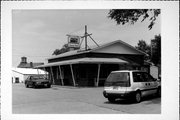 SE CORNER OF MARQUETTE RD AND E CAMPION ST, a Side Gabled restaurant, built in Prairie du Chien, Wisconsin in 1954.