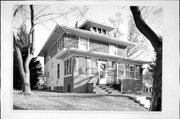401 N HUBBARD ST, a American Foursquare house, built in Horicon, Wisconsin in .