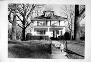 123 KANSAS ST, a American Foursquare house, built in Horicon, Wisconsin in 1910.
