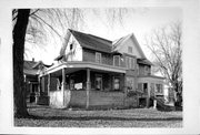 122 W LAKE ST, a Queen Anne house, built in Horicon, Wisconsin in 1909.