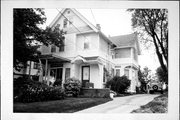 804 MAIN ST, a Queen Anne house, built in Lomira, Wisconsin in 1906.