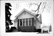 1013 N 4TH ST, a Bungalow house, built in Watertown, Wisconsin in .