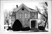 924 LABAREE ST, a Italianate house, built in Watertown, Wisconsin in 1870.