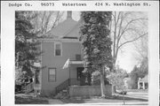 424 N WASHINGTON ST, a Queen Anne house, built in Watertown, Wisconsin in 1890.