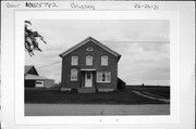 COUNTY HIGHWAY C, 387, S OF LOW RD, a Front Gabled house, built in Brussels, Wisconsin in .