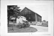 GIER RD, N SIDE, 1 M E OF COUNTY HIGHWAY O GIER RD, N SIDE, 1 M E OF COUNTY HIGHWAY O, a Astylistic Utilitarian Building barn, built in Forestville, Wisconsin in .