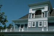 201 E 7TH ST, a Queen Anne house, built in Superior, Wisconsin in 1898.