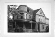 1014 JOHN AVE, a Queen Anne house, built in Superior, Wisconsin in 1898.
