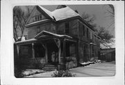 904 9TH ST E, a Queen Anne house, built in Menomonie, Wisconsin in 1896.