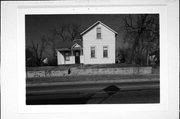 812 MAIN ST, a Gabled Ell house, built in Eau Claire, Wisconsin in 1900.
