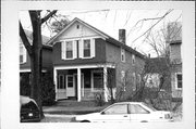 812 OXFORD AVE, a Colonial Revival/Georgian Revival house, built in Eau Claire, Wisconsin in 1881.