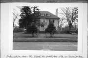 101 SUMMIT AVE 101 SUMMIT AVE, a Colonial Revival/Georgian Revival house, built in Eau Claire, Wisconsin in 1907.