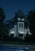 105 W CHURCH ST 105 W CHURCH ST, a Queen Anne house, built in Oakfield, Wisconsin in 1890.