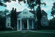 516 CONGRESS ST, a Colonial Revival/Georgian Revival house, built in Ripon, Wisconsin in 1940.