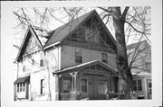 124 HARRISON PL, a Queen Anne house, built in Fond du Lac, Wisconsin in 1910.