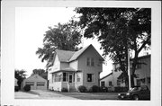 356 W SCOTT ST, a Queen Anne house, built in Fond du Lac, Wisconsin in 1890.