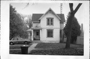 609 METOMEN ST 609 METOMEN ST, a Gabled Ell house, built in Ripon, Wisconsin in 1889.