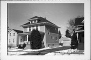 381 E 2ND ST, a American Foursquare house, built in Fond du Lac, Wisconsin in 1915.