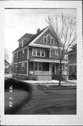 157 6TH ST, a Queen Anne house, built in Fond du Lac, Wisconsin in 1900.