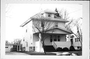 132 W 9TH ST, a American Foursquare house, built in Fond du Lac, Wisconsin in 1925.