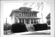 122 15TH ST 122 15TH ST, a American Foursquare house, built in Fond du Lac, Wisconsin in 1922.