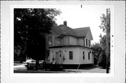 122 E THORNE ST 122 E THORNE ST, a Queen Anne house, built in Ripon, Wisconsin in .
