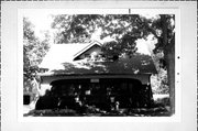 711 WOODSIDE AVE, a Bungalow house, built in Ripon, Wisconsin in 1922.