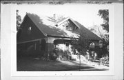 711 WOODSIDE AVE, a Bungalow house, built in Ripon, Wisconsin in 1922.