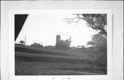 WEST SIDE OF 61, 2 2/3 MILES SOUTH OF Q, a Astylistic Utilitarian Building centric barn, built in Liberty, Wisconsin in .