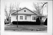 421 N JEFFERSON ST, a Bungalow house, built in Lancaster, Wisconsin in 1920.
