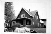 120 BAYLEY AVE, a Front Gabled house, built in Platteville, Wisconsin in .