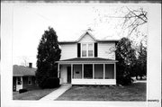 395 BAYLEY AVE, a Two Story Cube house, built in Platteville, Wisconsin in 1892.