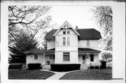 415 BAYLEY AVE, a Queen Anne house, built in Platteville, Wisconsin in 1892.
