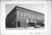 60 E MAIN ST 60 E MAIN ST, a Italianate large retail building, built in Platteville, Wisconsin in 1871.