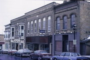 122 HIGH ST 122 HIGH ST, a Italianate small retail building, built in Mineral Point, Wisconsin in 1897.