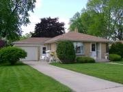 5413 W HAYES AVE, a Ranch house, built in West Allis, Wisconsin in 1952.