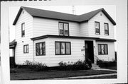 207 S JONES ST, a Gabled Ell house, built in Barneveld, Wisconsin in 1906.