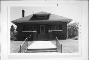 113 W WALNUT ST, a Bungalow house, built in Dodgeville, Wisconsin in 1915.
