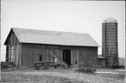 N8950 TRIANGLE RD, a Astylistic Utilitarian Building barn, built in Ixonia, Wisconsin in .