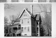 400 MADISON AVE, a Queen Anne house, built in Fort Atkinson, Wisconsin in 1885.