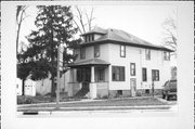 211 2ND ST, a American Foursquare house, built in Palmyra, Wisconsin in 1920.