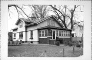 415 MAPLE ST, a Craftsman house, built in Palmyra, Wisconsin in 1925.