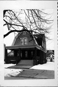 120 DEWEY AVE, a Cross Gabled house, built in Watertown, Wisconsin in 1900.