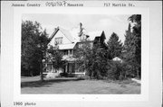717 MARTIN ST, a Queen Anne house, built in Mauston, Wisconsin in 1875.