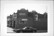 SE CNR OF 33RD AVE AND 60TH ST, a Commercial Vernacular tavern/bar, built in Kenosha, Wisconsin in 1927.
