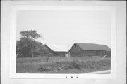 MANITOWOC RD, E SIDE, .25 M N OF COUNTY HIGHWAY BB, a Astylistic Utilitarian Building barn, built in Franklin, Wisconsin in .