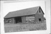 COUNTY HIGHWAY P, E SIDE, .1 M N OF HAWK RD, a Astylistic Utilitarian Building barn, built in Lincoln, Wisconsin in .